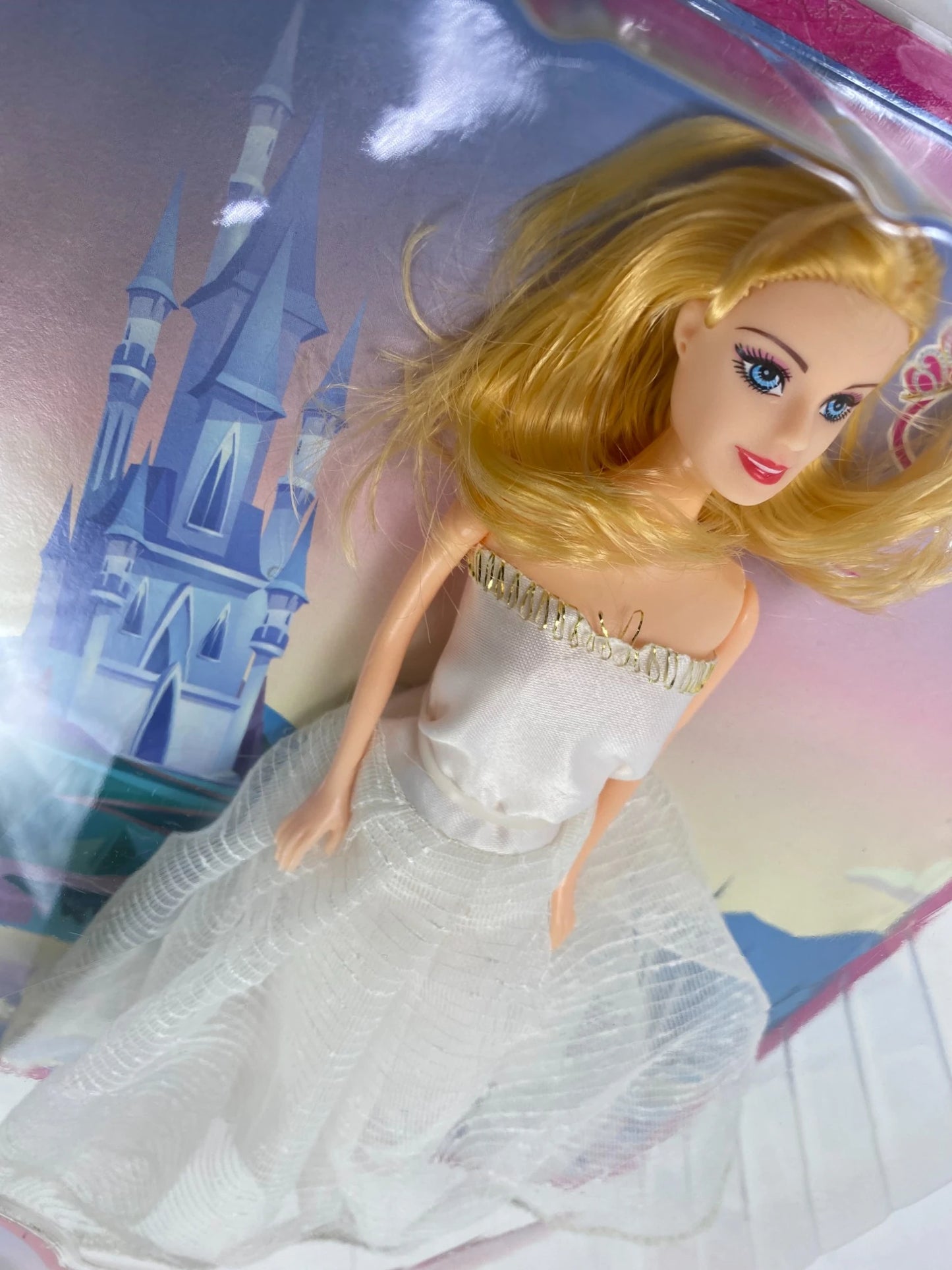 SAHRA BEBEK GELİNLİKLİ